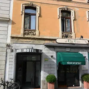  Hotel Nuovo Itálie